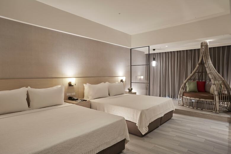 Hotel Grand Bay Resort