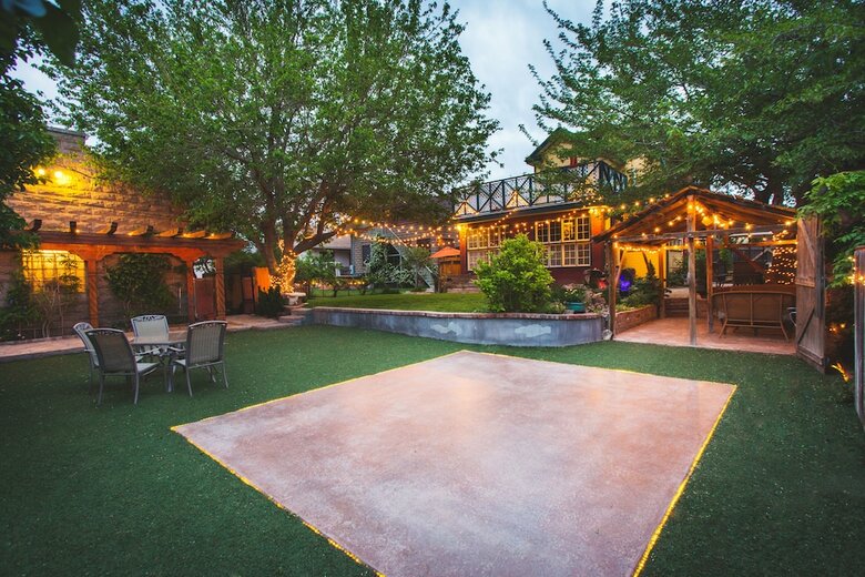 Downtown Historic Bed And Breakfast
