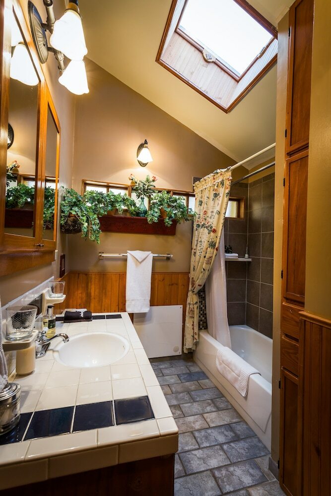 Downtown Historic Bed And Breakfast