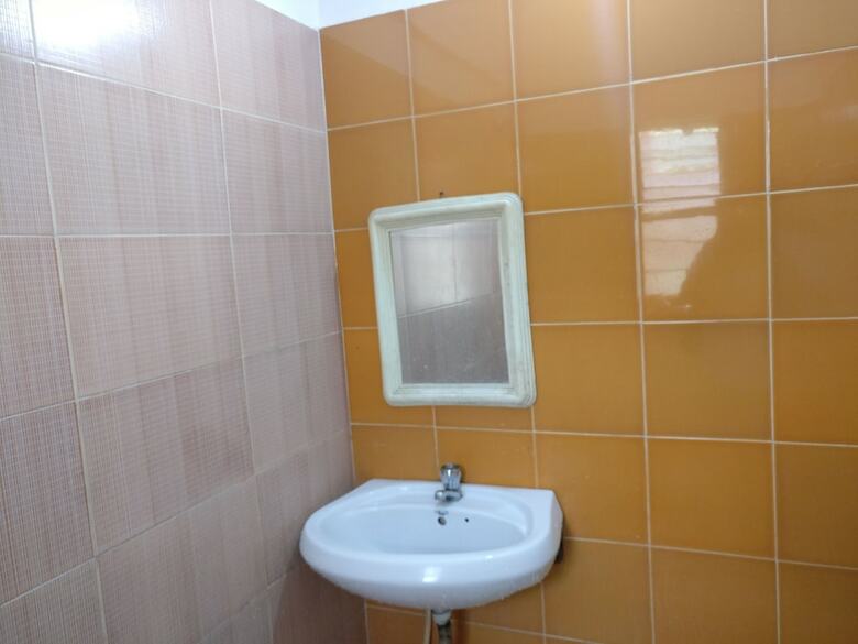 Hotel Hmr Royal Inn