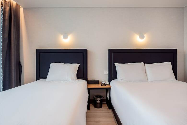 Sunrise Hotel Seopjikoji