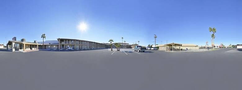 Crown Motel