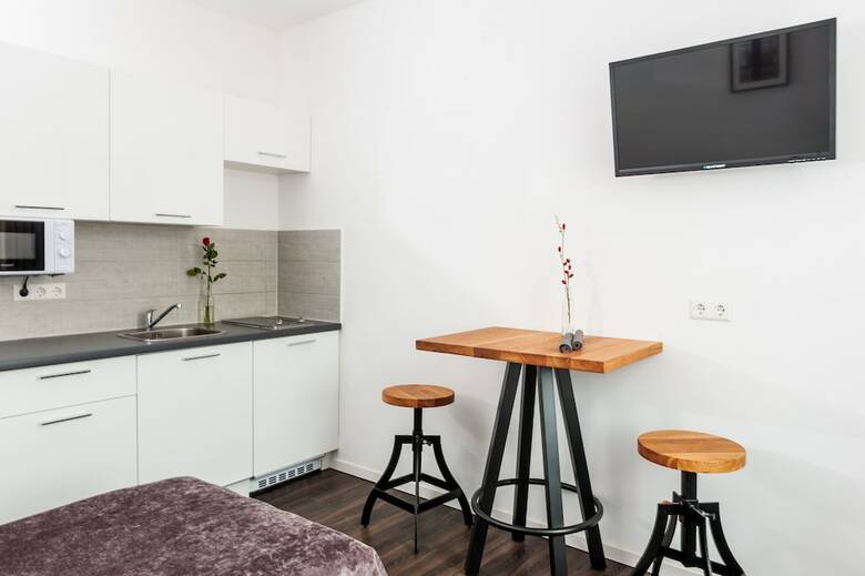 Apartment City Lenaustra�e