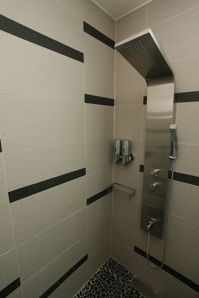 Hotel So Easy Inn