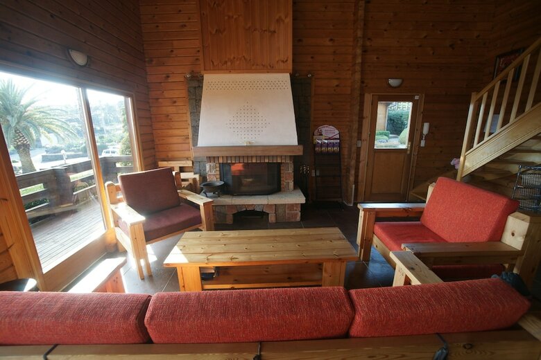Pension Sunnyday Jeju