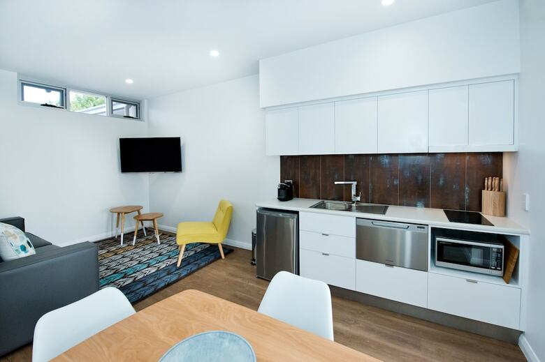 Loxton Courthouse Apartments