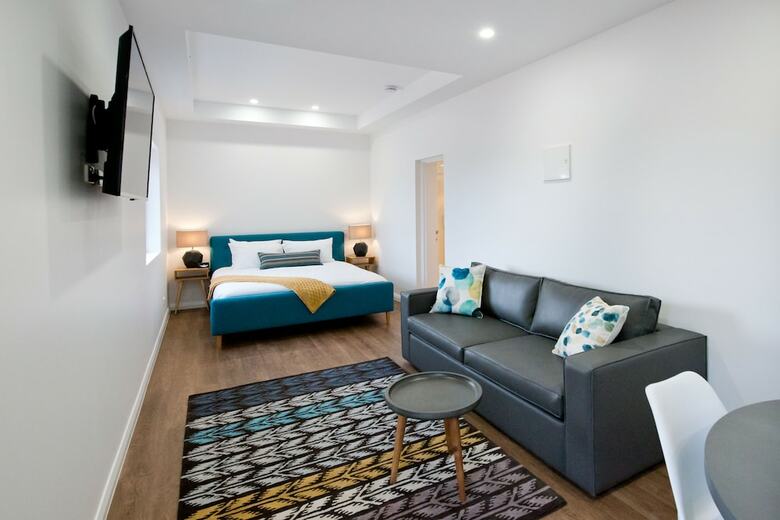Loxton Courthouse Apartments