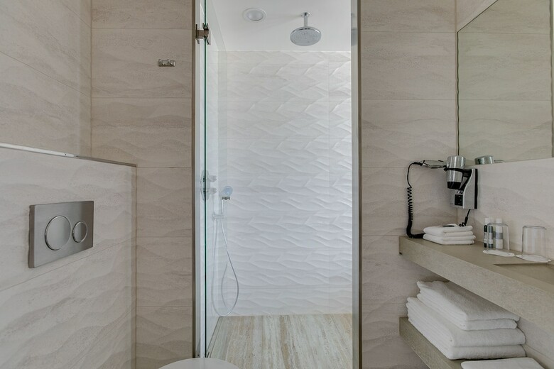 Beachhouse Hotel