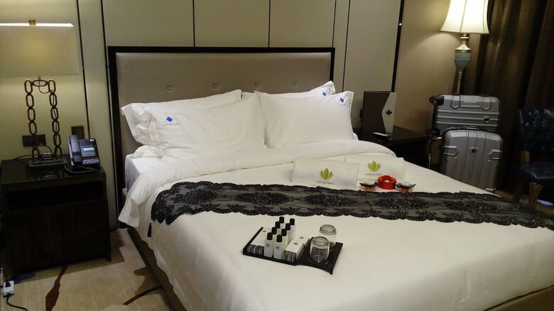 Lotus Blu Hotel