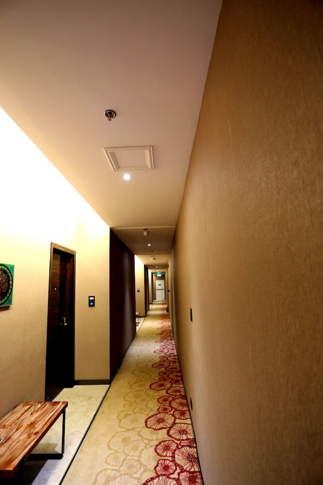 Lotus Blu Hotel