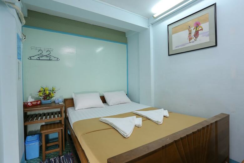 Hotel Chan Myae Thar Guest House Yangon