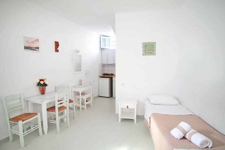 Kritikakis Village Hotel Families And Couples Only