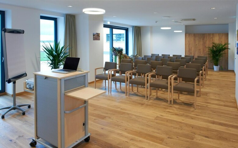Hotel See- Und Waldresort Gr�bern