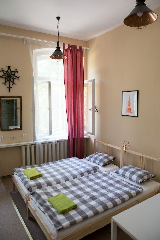 Hostal 25 Hours Hostel