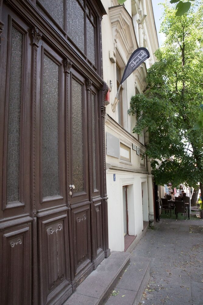 Hostal 25 Hours Hostel