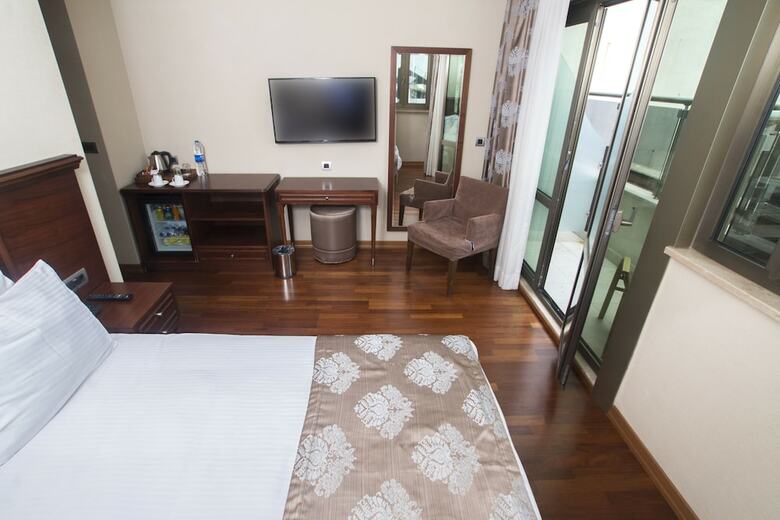 Nova Plaza Boutique Hotel & Spa