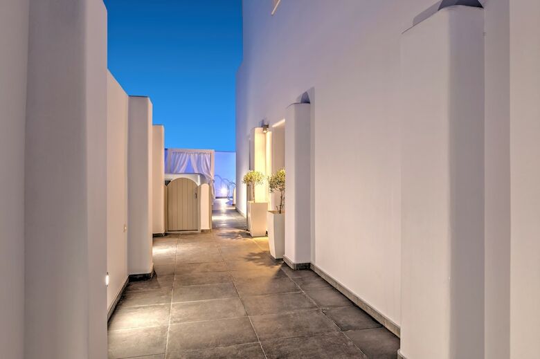 Blue Senses Villas