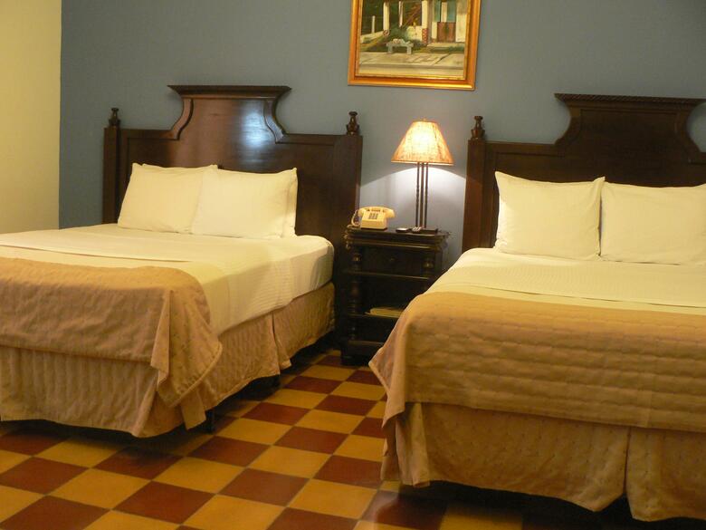Hotel La Gran Francia