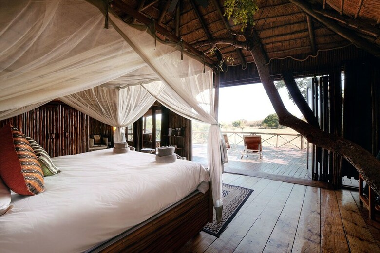 Cabana Pezulu Tree House Lodge