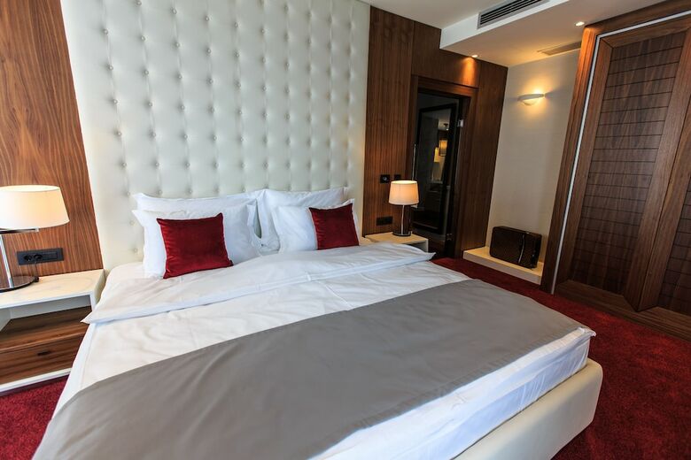 Kalamper Hotel & Spa