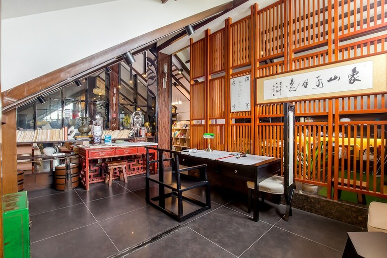 Guilin Elephant Trunk Hill Hotel