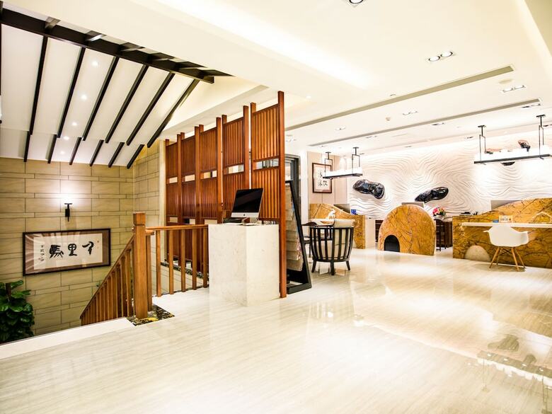 Guilin Elephant Trunk Hill Hotel