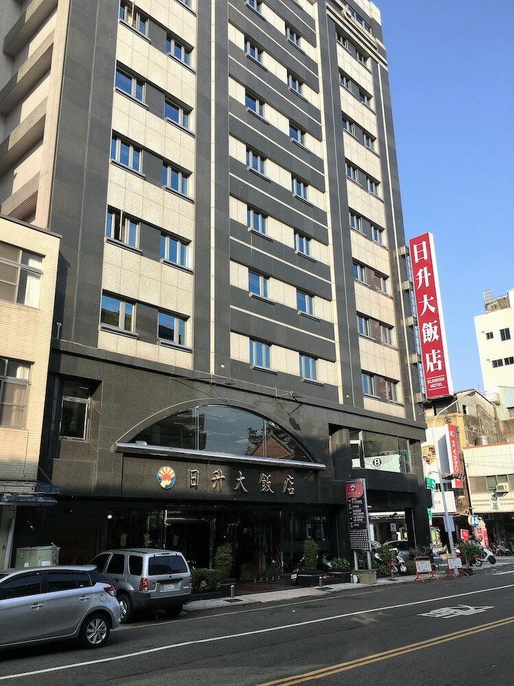Sunrise Hotel Tainan