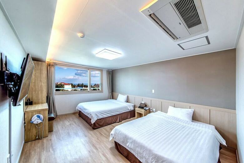 Jungmoon City Hotel