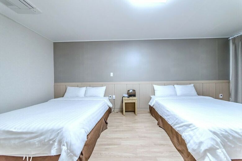 Jungmoon City Hotel