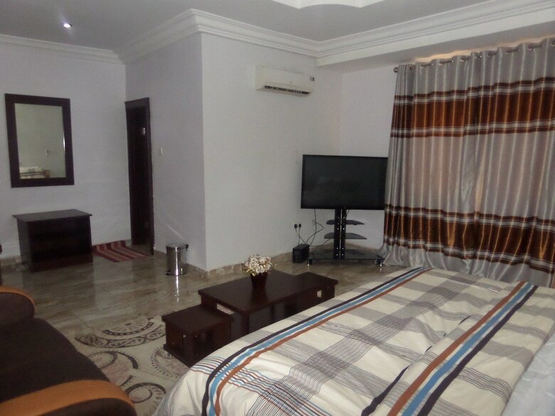 Laps New World Hotel