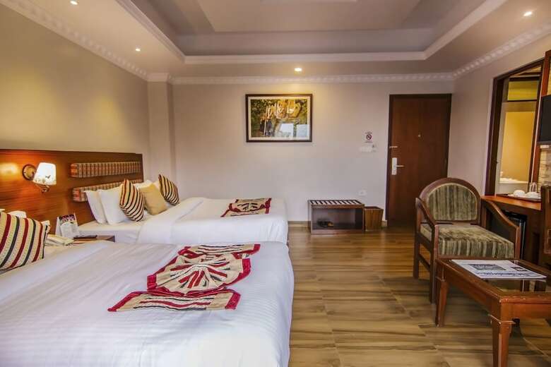 Hotel Kuti Resort And Spa