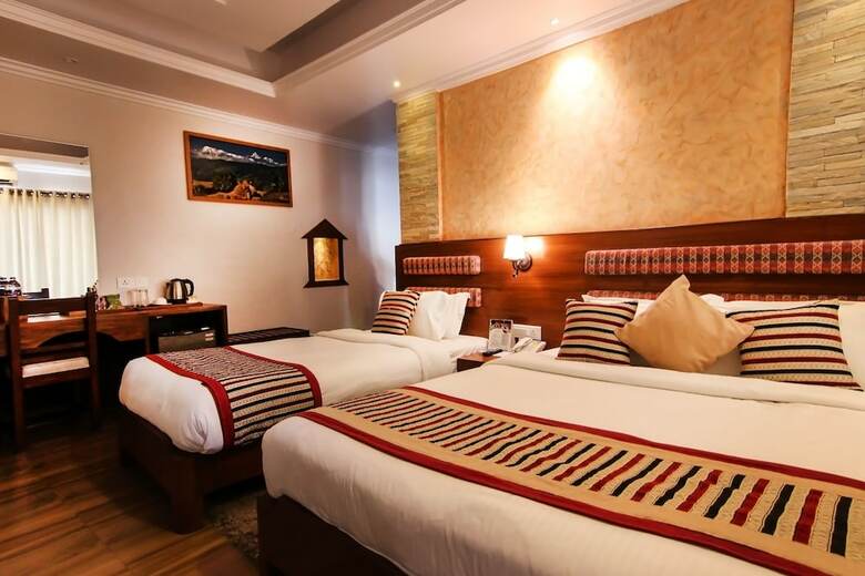 Hotel Kuti Resort And Spa