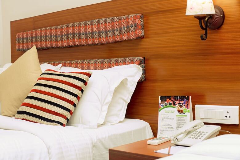 Hotel Kuti Resort And Spa