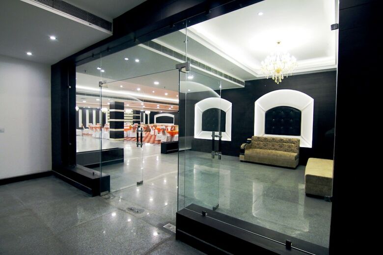 Mango Hotels Jammu
