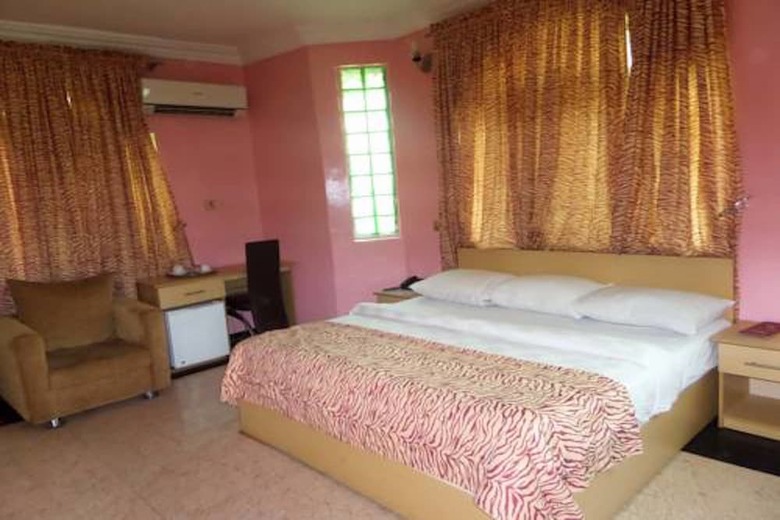 Hotel Amador Suites