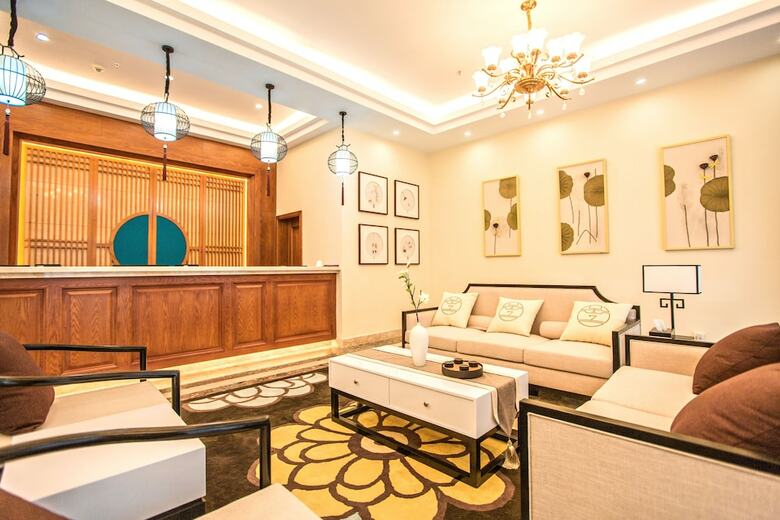Hotel Snowy Sands Resort