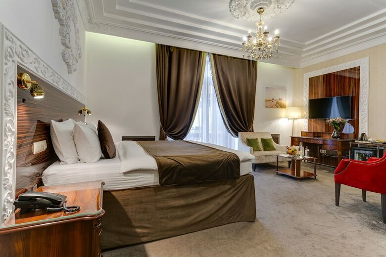 Sadovnicheskaya Hotel