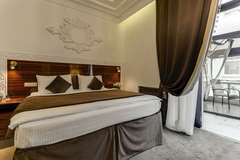 Sadovnicheskaya Hotel