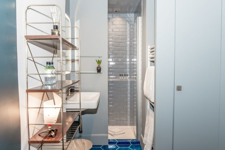Hotel 1er Etage Sopi
