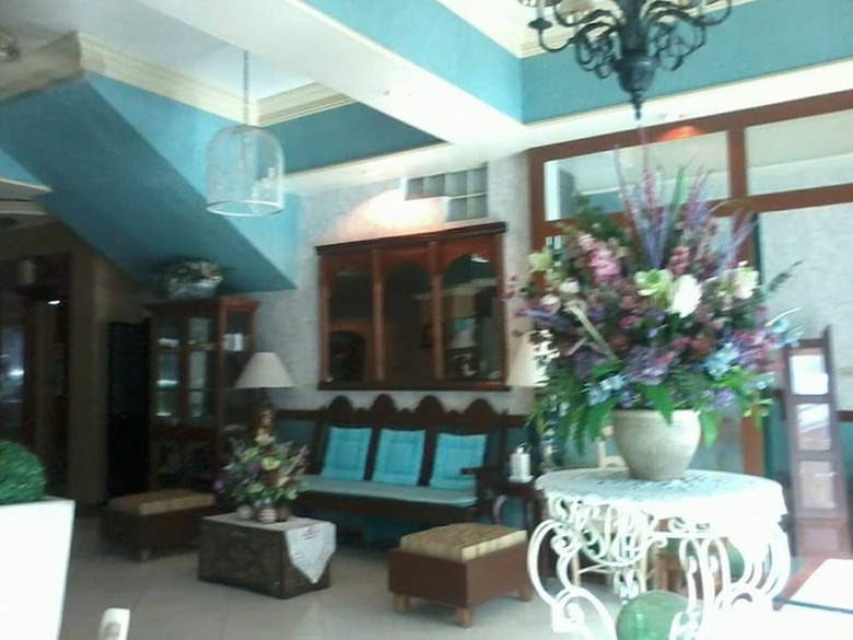 Wregent Plaza Hotel