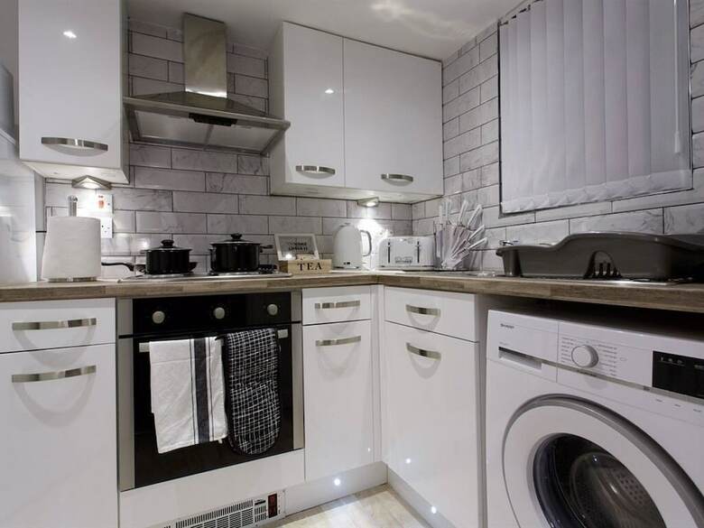 Shaftesbury Apartments