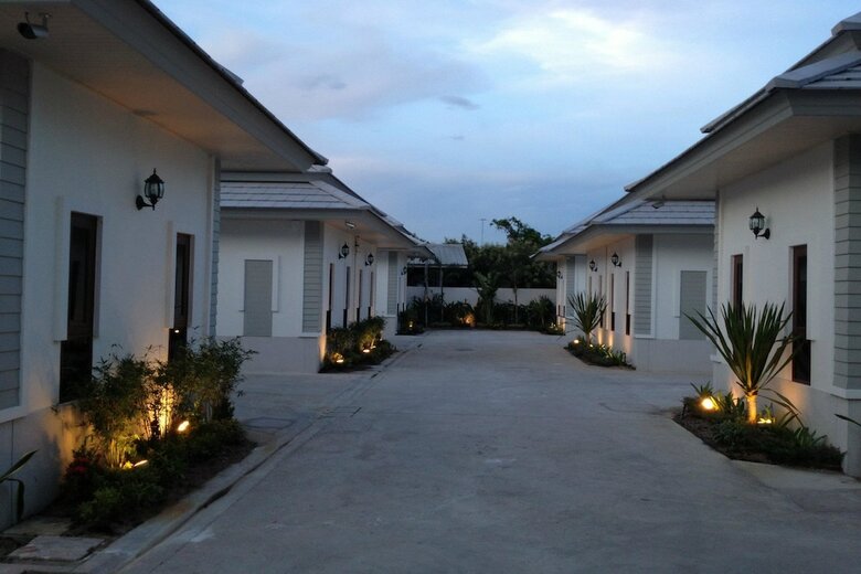 Hotel The Sixnature Resort Bangsaen