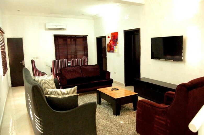Wendo Court Apartments