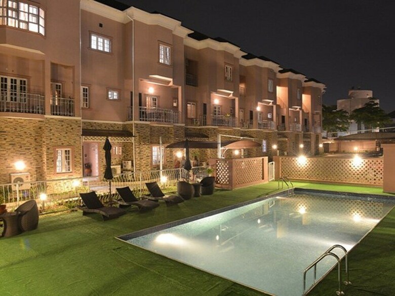 Aparthotel Sheer Luxury Apartments & Suites