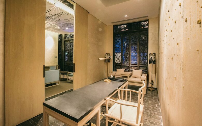 Hotel The Emperor Suzhou