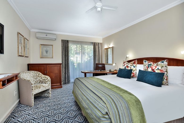 Protea Hotel By Marriott Johannesburg Balalaika Sandton