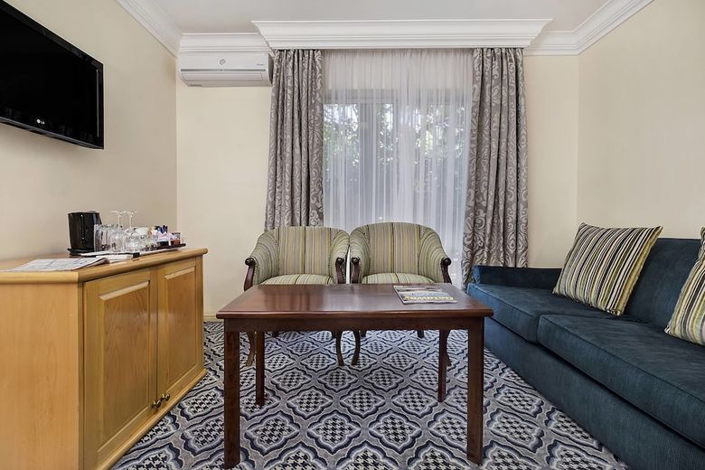 Protea Hotel By Marriott Johannesburg Balalaika Sandton