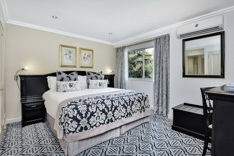 Protea Hotel By Marriott Johannesburg Balalaika Sandton