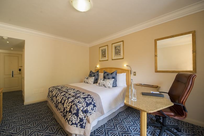 Protea Hotel By Marriott Johannesburg Balalaika Sandton