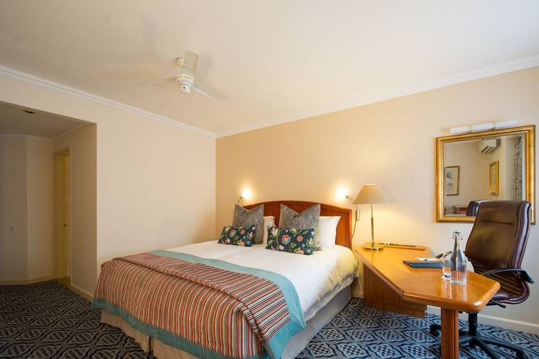 Protea Hotel By Marriott Johannesburg Balalaika Sandton